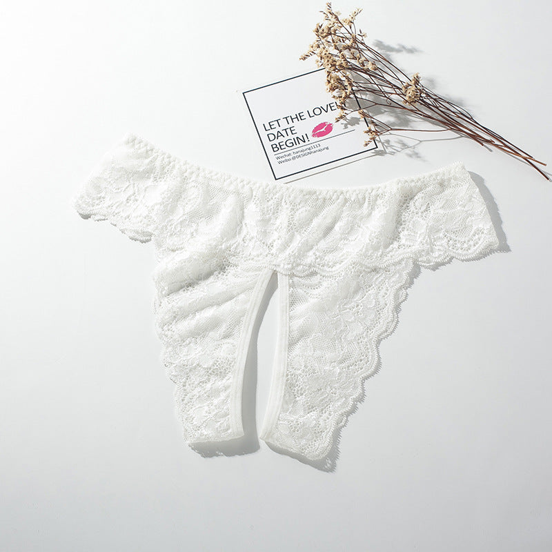 Vittoria | Perizoma in pizzo con apertura